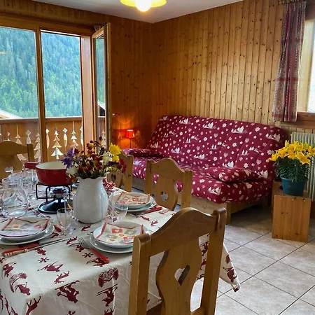 2 Avec Parking A Chatel, A 200m Du Centre - Fr-1-693-35 דירה Châtel