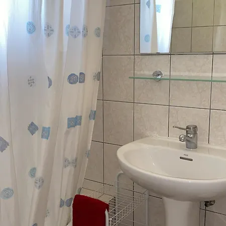 דירה 2 Avec Parking A Chatel, A 200m Du Centre - Fr-1-693-35 Châtel