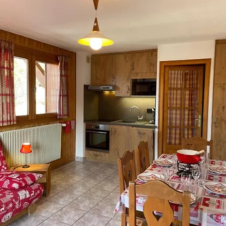2 Avec Parking A Chatel, A 200m Du Centre - Fr-1-693-35 * Châtel